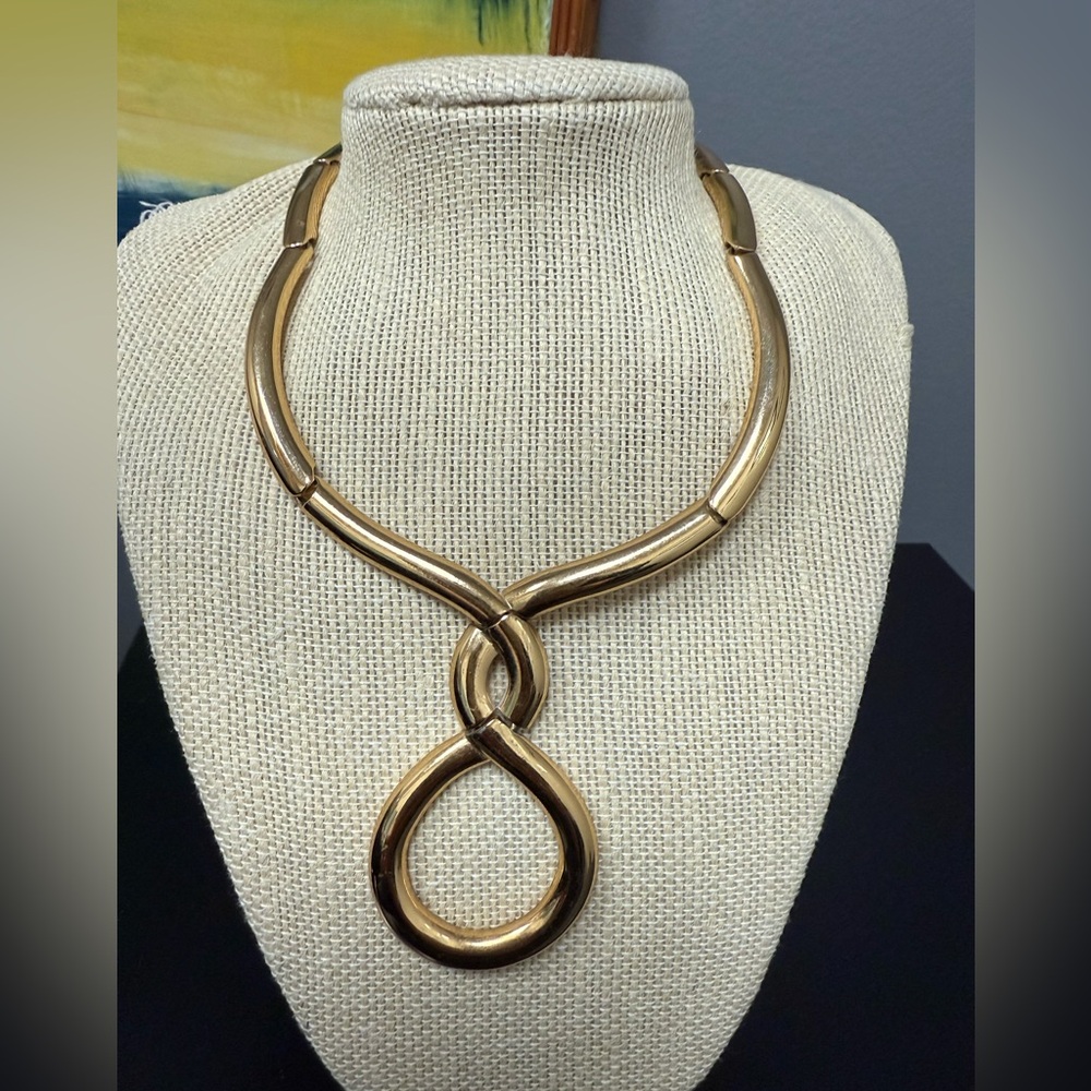 Vintage Monet gold tone necklace Estate 1980s twisted pendant‎ extender